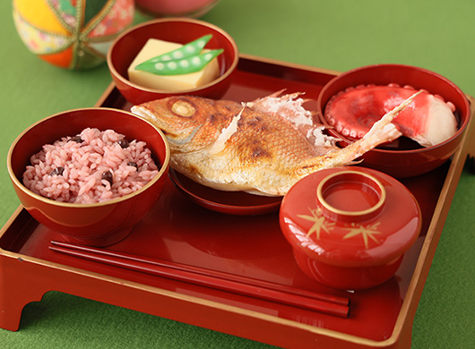 百日祝い（お食い初め）とは？儀式の内容や用意するもの、当日の流れ