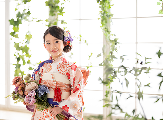 【写真付き】7歳の七五三の髪型例｜ヘアセットする場所はどこ？