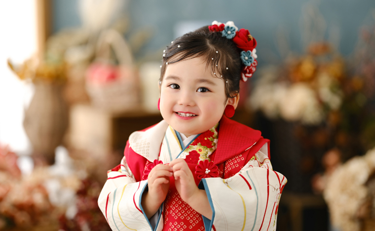女の子の七五三はいつ祝う?お参りする年齢や写真撮影時期を解説